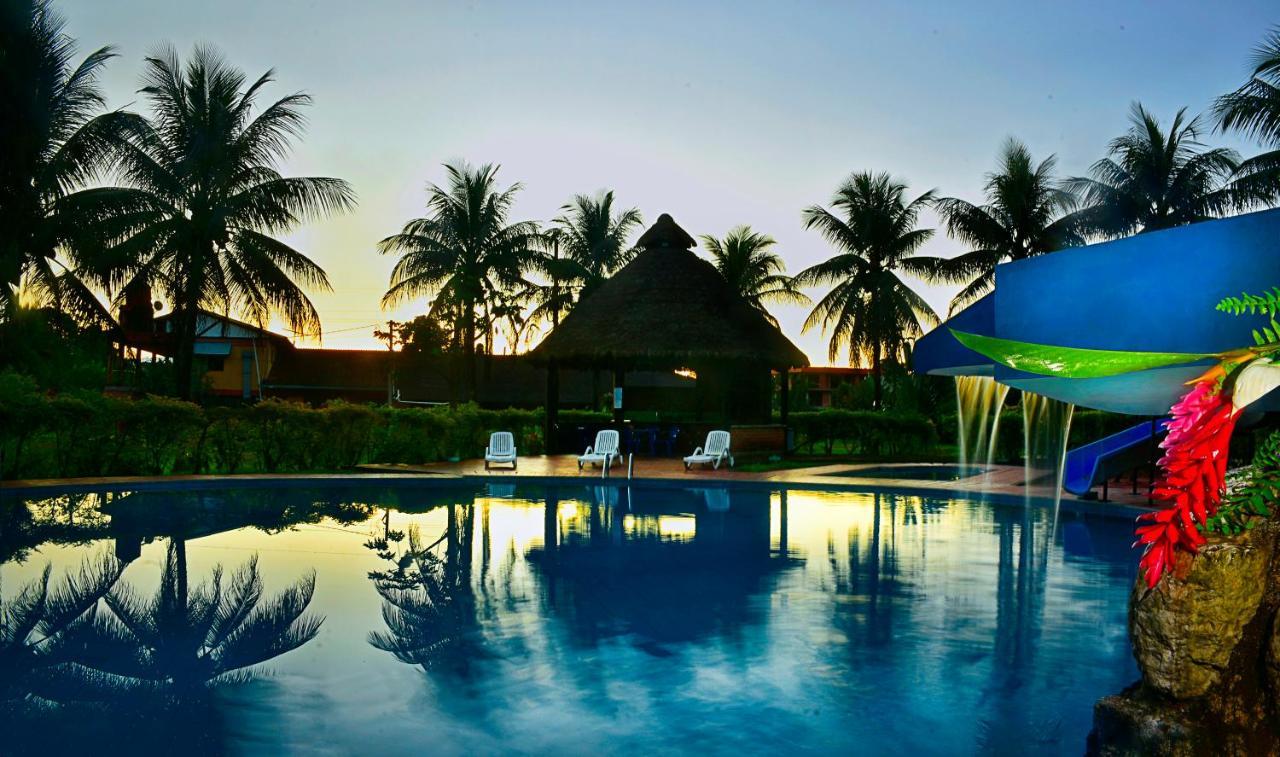 Cesar'S Tropical Hotel Villa Tunari Buitenkant foto